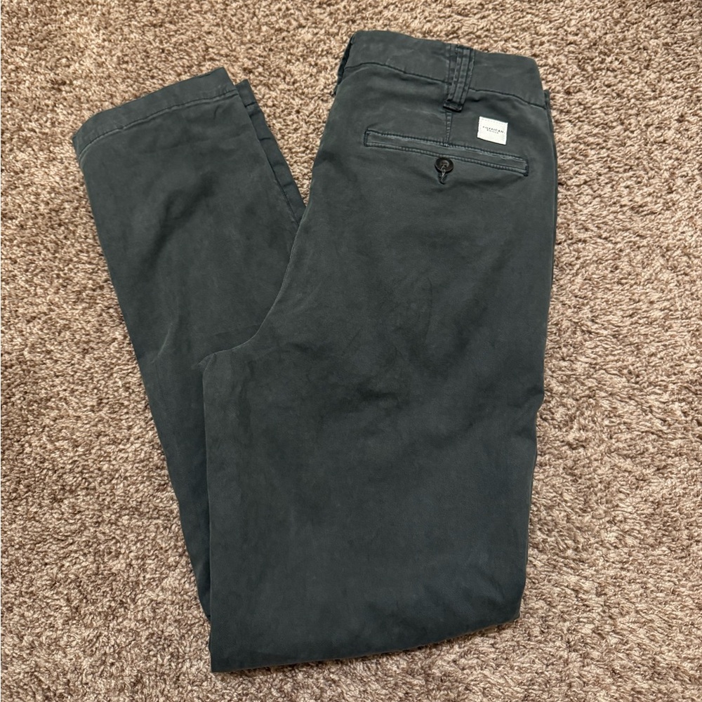 American Eagle Men’s Flex Original Straight Lived-In Khaki Pants.